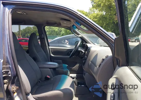 2001 Ford Escape Xlt from USA, damaged, VIN 1FMCU041X1KF10409